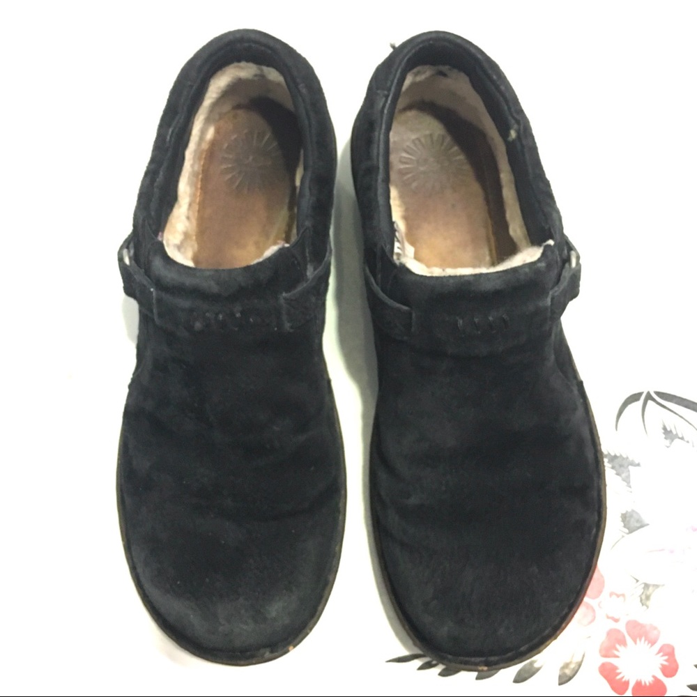Sz 11 Slip On Ugg Flats